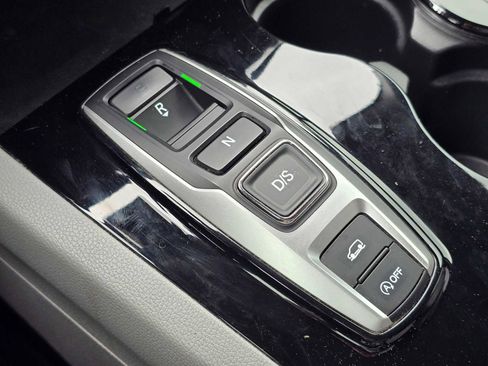 Used 2016 Honda Pilot Touring image 40