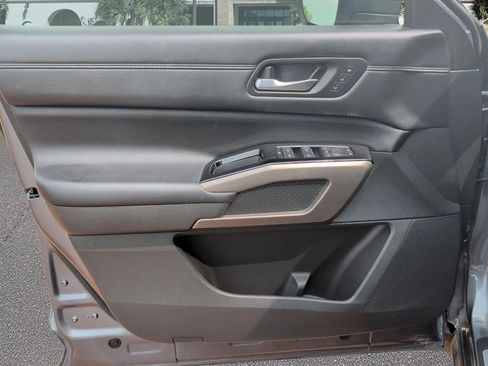 Used 2024 Nissan Pathfinder Platinum w/ Cargo Package FWD image 8