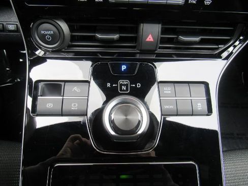 Used 2023 Toyota bZ4X XLE w/ Weather Package image 41