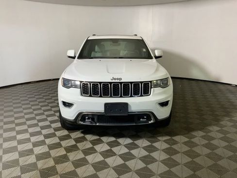 Used 2018 Jeep Grand Cherokee Limited AWD/4WD image 2