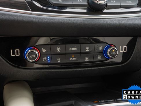 Used 2022 Buick Enclave Premium w/ Experience Buick Package image 14