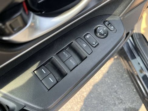 Used 2022 Honda CR-V EX image 17