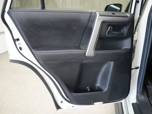 Used 2022 Toyota 4Runner Limited RWD image 36