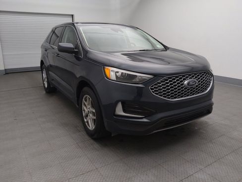 Used 2023 Ford Edge SEL image 14