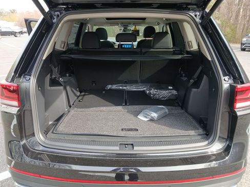 New 2026 Volkswagen Atlas SE FWD image 22