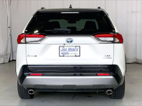 Used 2019 Toyota RAV4 XSE w/ Carpet Mat Package AWD/4WD image 4