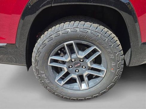 New 2026 GMC Terrain AT4 w/ Convenience Package III AWD/4WD image 10