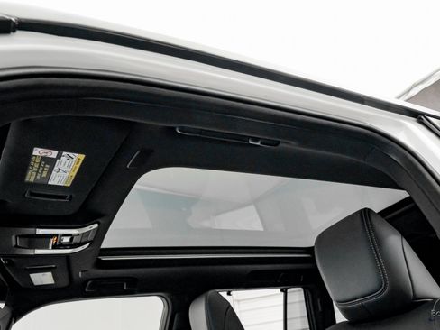 Used 2025 Lexus GX 550 w/ Accessory Package (2T) image 41