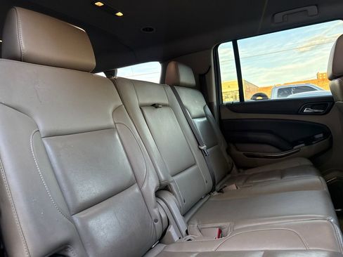 Used 2019 Chevrolet Suburban LT image 20