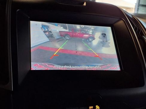 Used 2020 Ford Edge SEL FWD image 20