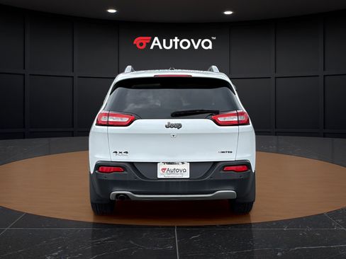 Used 2018 Jeep Cherokee Limited AWD/4WD image 4