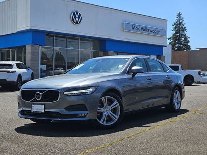 Used 2018 Volvo S90 T5 Momentum w/ Convenience Package