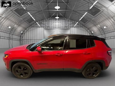 Used 2021 Jeep Compass Latitude w/ Sun and Sound Group image 2