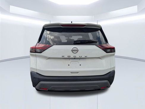 Used 2023 Nissan Rogue S FWD image 5
