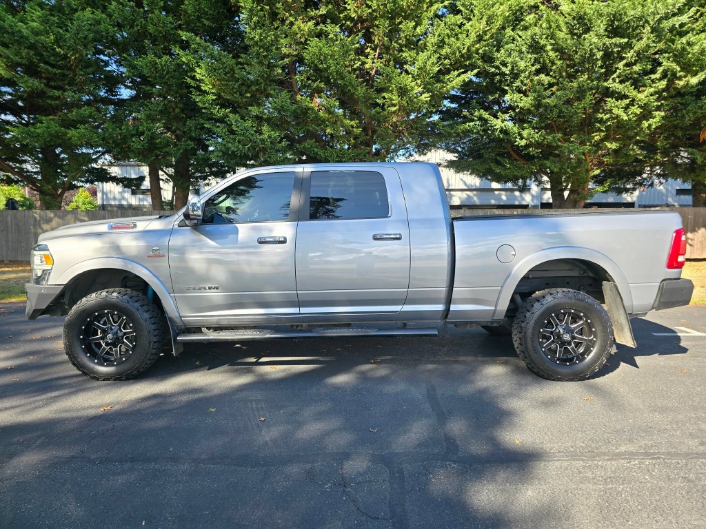 Used 2022 RAM 2500 Laramie AWD/4WD image 3