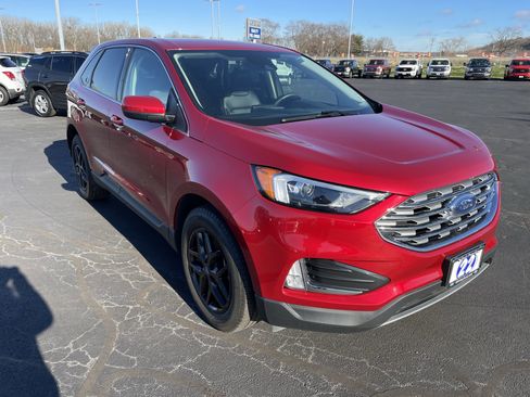 Used 2022 Ford Edge SEL w/ Convenience Package image 11