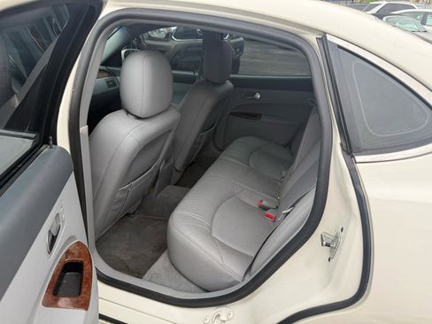 Used 2005 Buick LaCrosse CXL w/ Gold Convenience Package FWD image 12