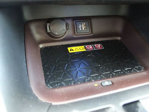 Certified 2024 Toyota RAV4 Limited w/ Advanced Technology Package AWD/4WD image 8