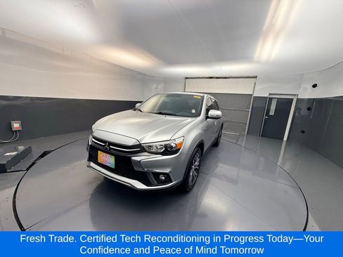 Used 2019 Mitsubishi Outlander Sport SE FWD image 1
