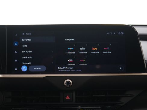 Used 2024 Toyota Crown Limited image 16