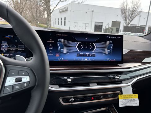 Used 2026 BMW X5 xDrive50e w/ Executive Package image 25