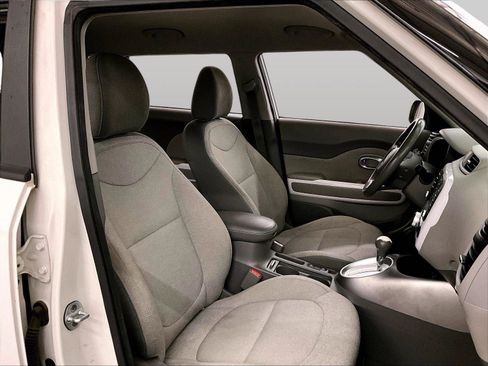 Used 2016 Kia Soul EV FWD image 8