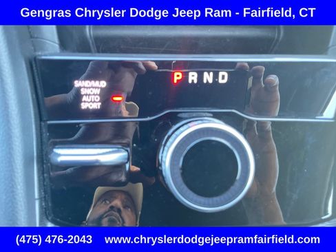 Used 2024 Jeep Grand Cherokee Limited w/ Black Appearance Package AWD/4WD image 49