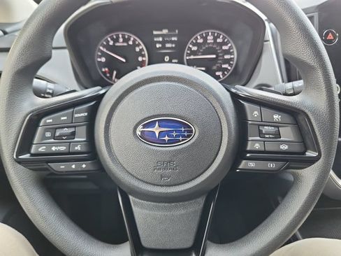 Used 2025 Subaru Crosstrek 2.5i Premium AWD/4WD image 9