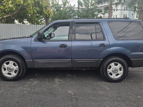 Used 2004 Ford Expedition XLS AWD/4WD image 15