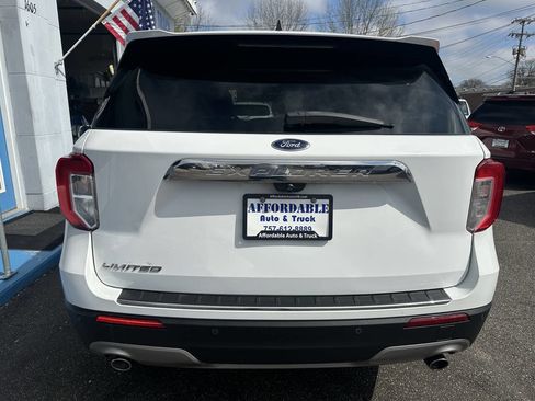 Used 2021 Ford Explorer Limited w/ Equipment Group 301A image 10