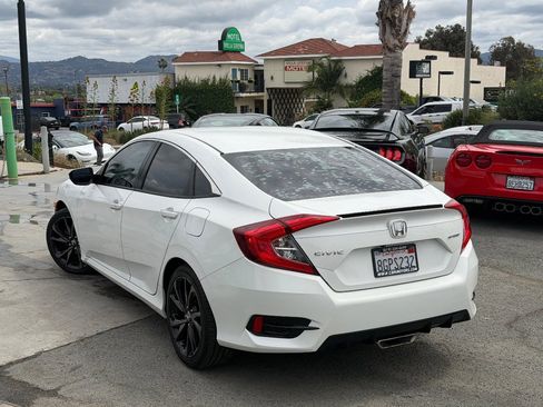 Used 2019 Honda Civic Sport image 7