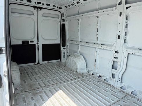 Used 2024 RAM ProMaster 2500 w/ Safety Group FWD image 25