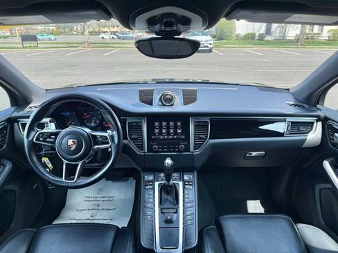 Used 2017 Porsche Macan image 35