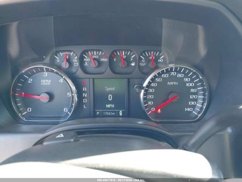 Used 2018 Chevrolet Silverado 1500 W/T w/ Trailering Package AWD/4WD image 7