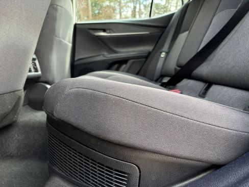 Used 2025 Toyota Camry LE image 29