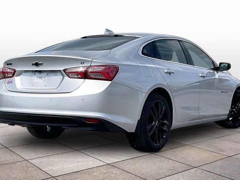 Used 2021 Chevrolet Malibu LT w/ Leather Package image 12