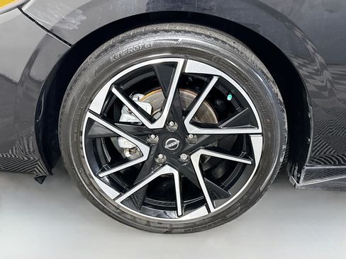 Used 2024 Nissan Sentra SR FWD image 38