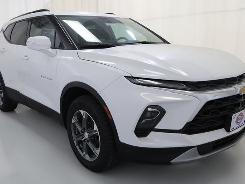 Used 2024 Chevrolet Blazer LT image 10