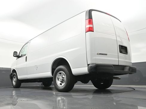 Used 2022 Chevrolet Express 2500 w/ Driver Convenience Package RWD image 26