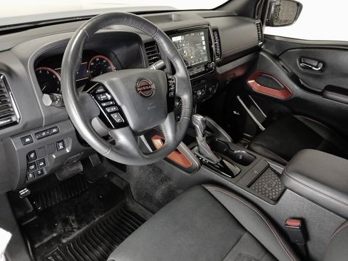 Used 2023 Nissan Frontier PRO-4X w/ Pro Convenience Package image 15