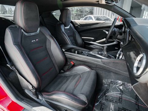 Used 2018 Chevrolet Camaro ZL1 RWD image 23