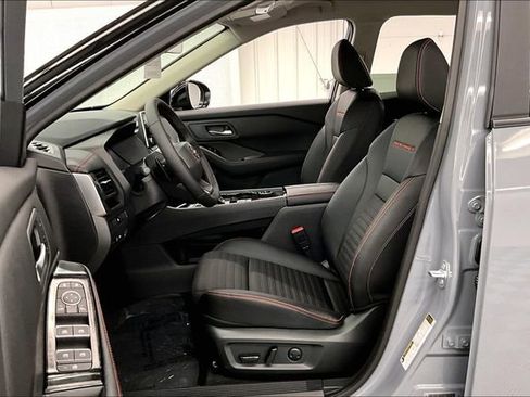 New 2026 Nissan Rogue SV w/ Rock Creek Premium Package AWD/4WD image 10