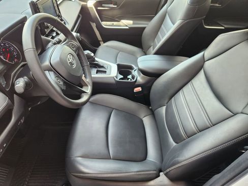 Used 2021 Toyota RAV4 XLE Premium FWD image 13