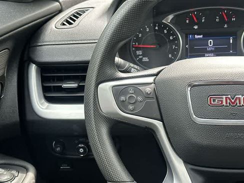 Used 2024 GMC Terrain SLE AWD/4WD image 8