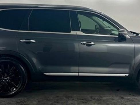 Used 2022 Kia Telluride SX w/ Towing Package FWD image 9