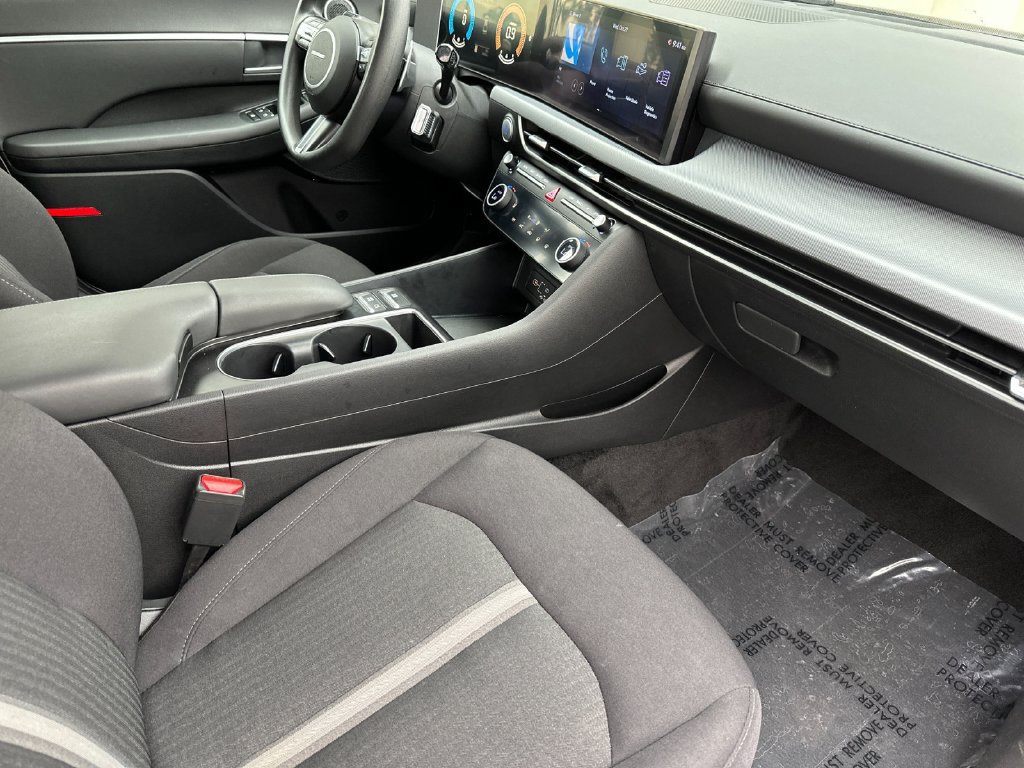 Used 2025 Hyundai Sonata SEL FWD image 14