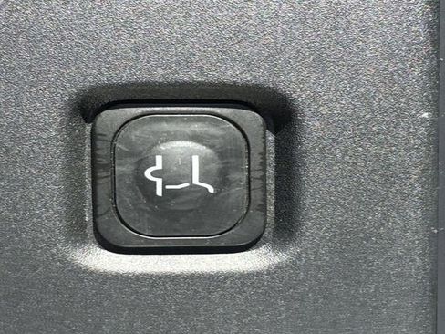 New 2025 Lincoln Navigator Reserve w/ Jet Appearance Package image 14