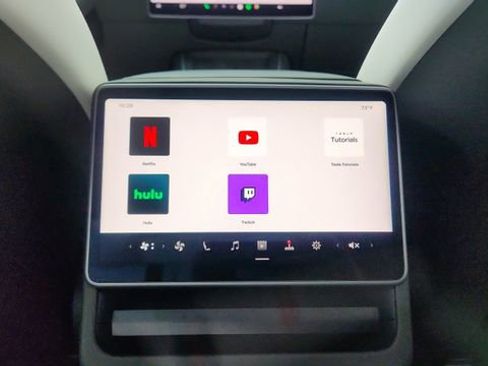 Used 2026 Tesla Model Y 2WD image 50