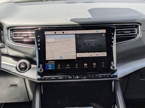 New 2026 Jeep Grand Wagoneer L 2WD image 20