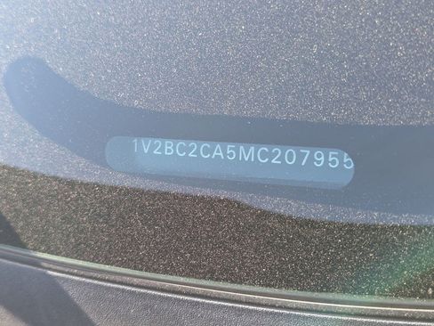 Used 2021 Volkswagen Atlas Cross Sport SEL image 9